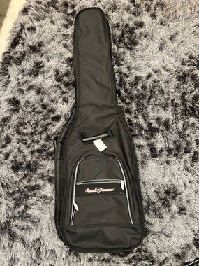 Road Runner Black Padded Guitar Bag - Protective Soft Case